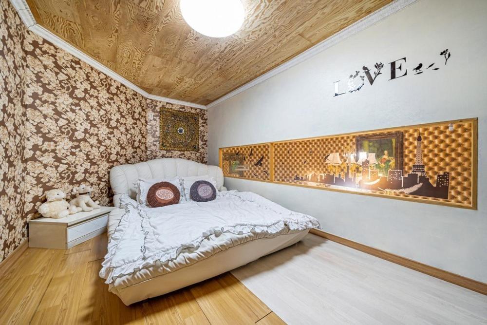 Lala Land Pet Friendly Pension Gyeongju Buitenkant foto